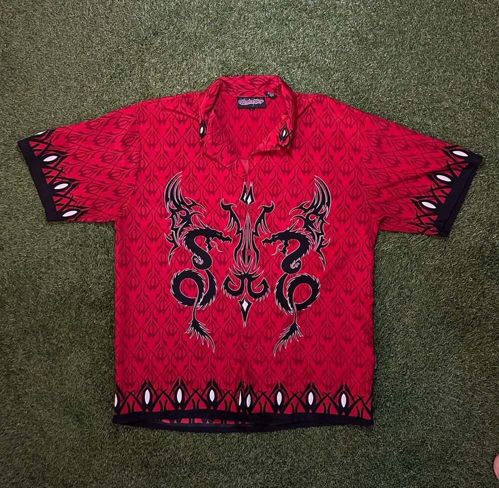 Sapphire Lounge Dragon Shirt Size L Red Tribal Y2K Button-Up